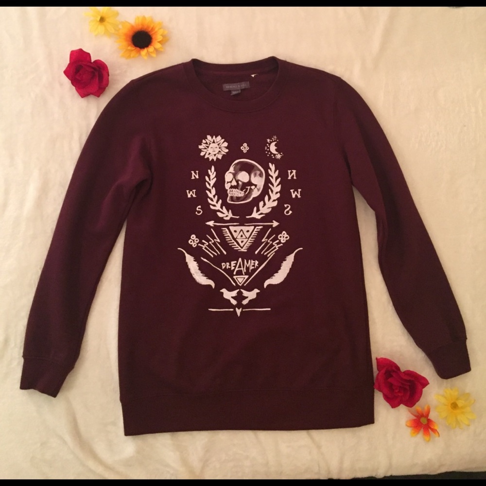 Maroon sweatshirt