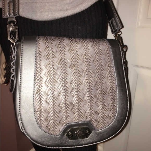 Steve Madden Handbags - Steve Madden Gray Purse
