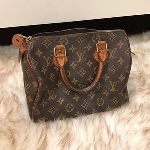 Small Authentic Louis Vuitton Speedy Bag 25