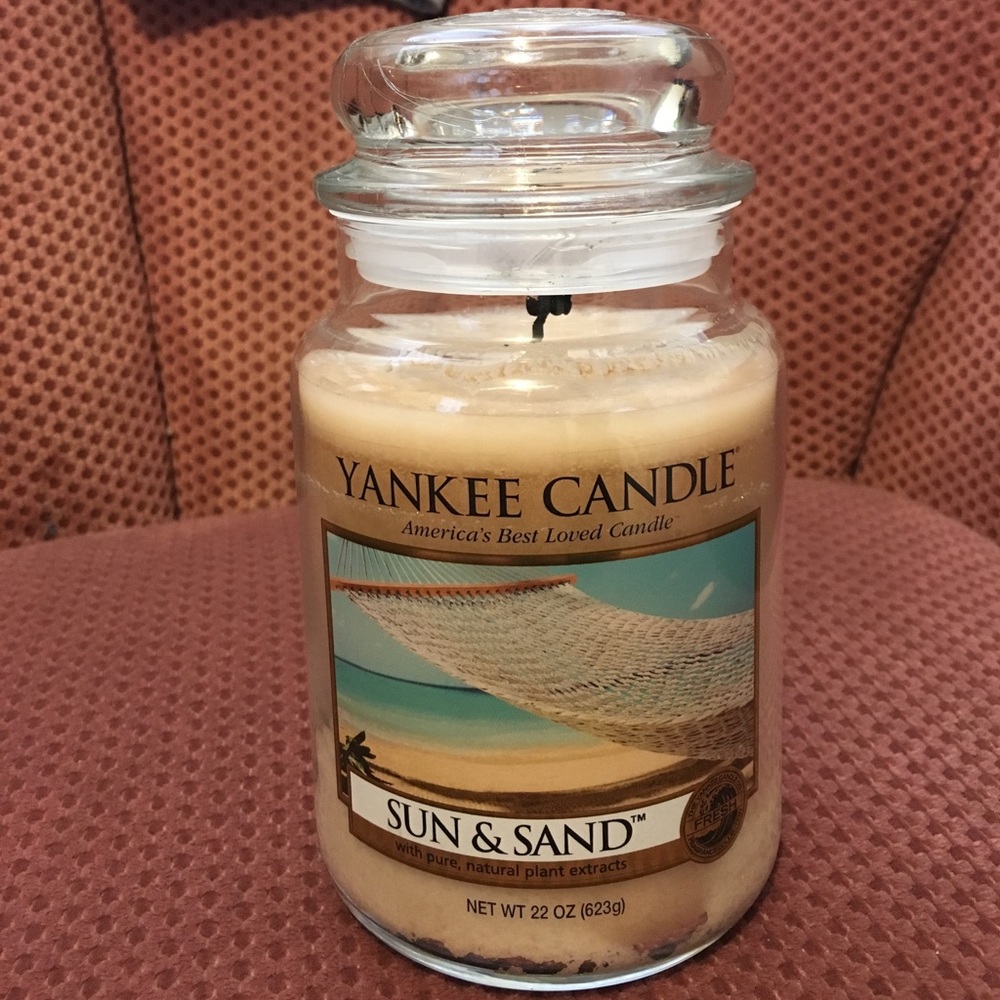 Yankee Sun and Sand candle