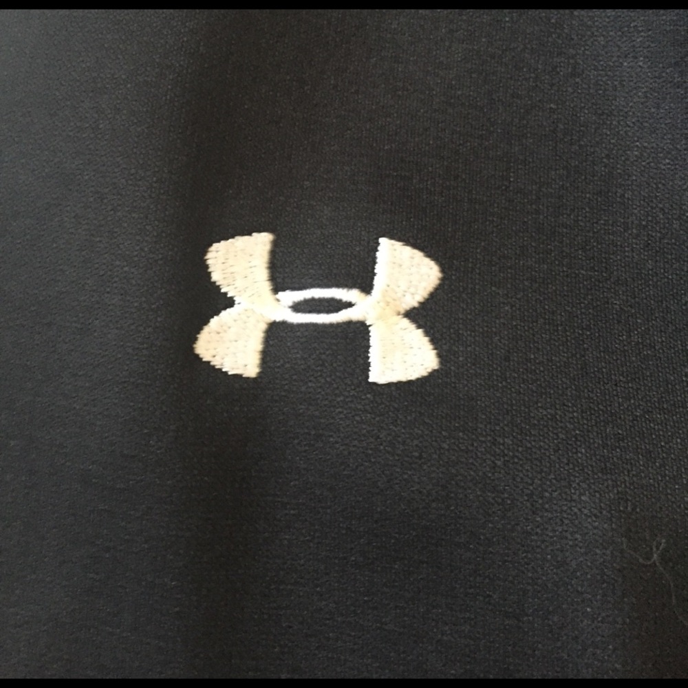 Four Seasons Las Vegas Under Armour Hoodie - Picture 5 of 6
