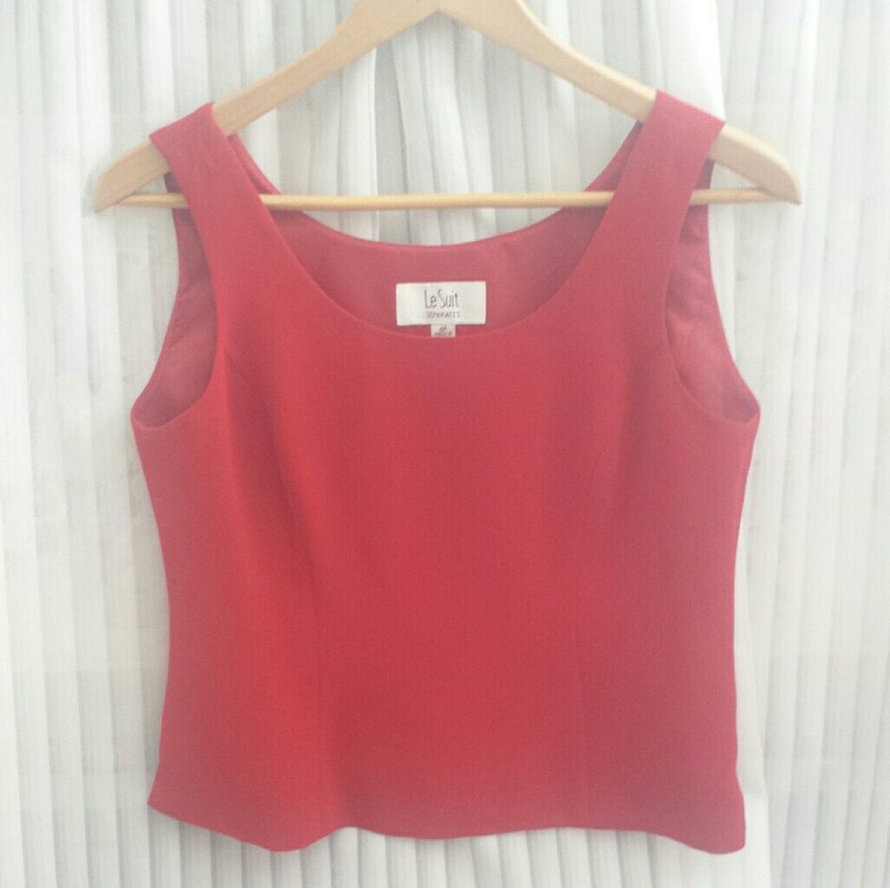 Woman's  Shell Top by Le Suit