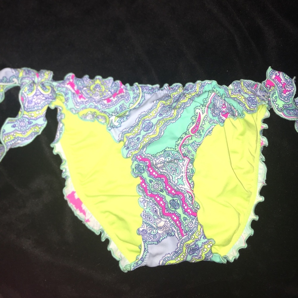 Brand new Victoria's Secret bathing suit bottoms