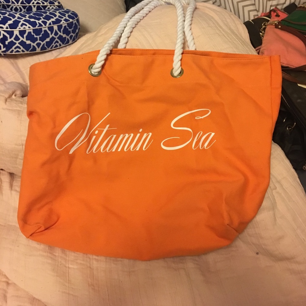 Canvas bag, FabFitFun summer 2016 bag.