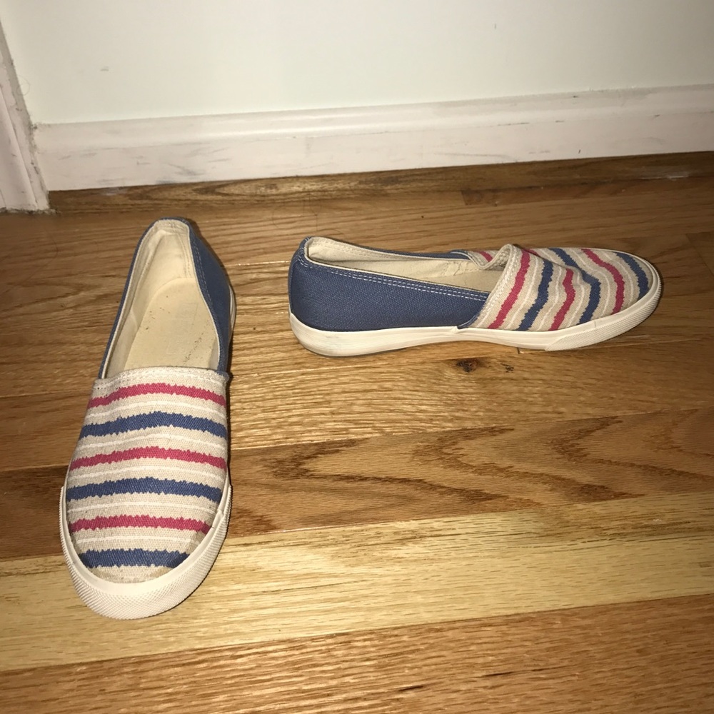 Cute Stripe Flats Size 6