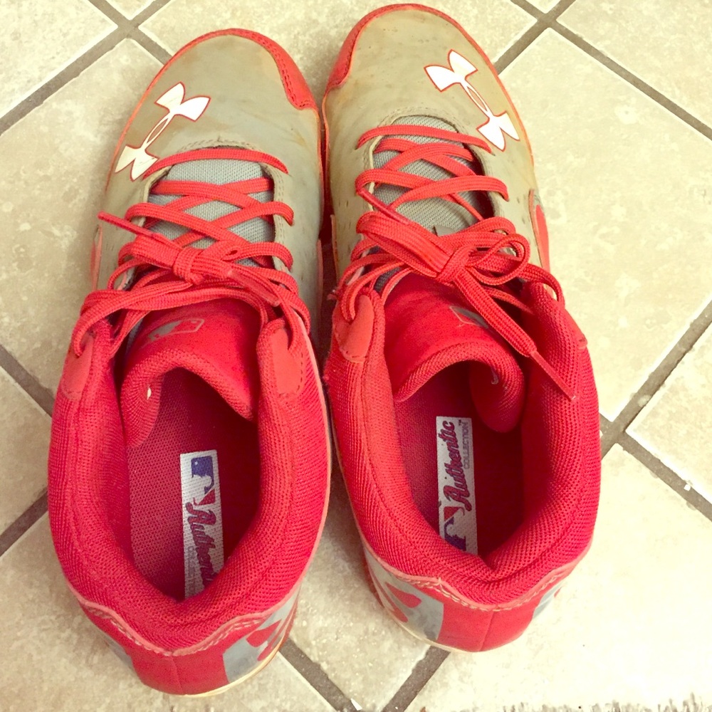 Men's Under Armour baseball cleats