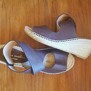 Bettye Muller brown leather strappy espadrilles