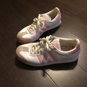 Pink/white Somoa addidas size 10