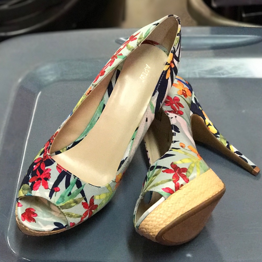 Brand New Apt 9 Heels 👠 - Picture 1 of 4