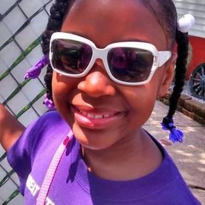 Meet your Posher, Marcia