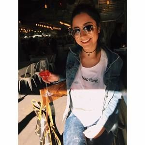 Meet your Posher, Alexis