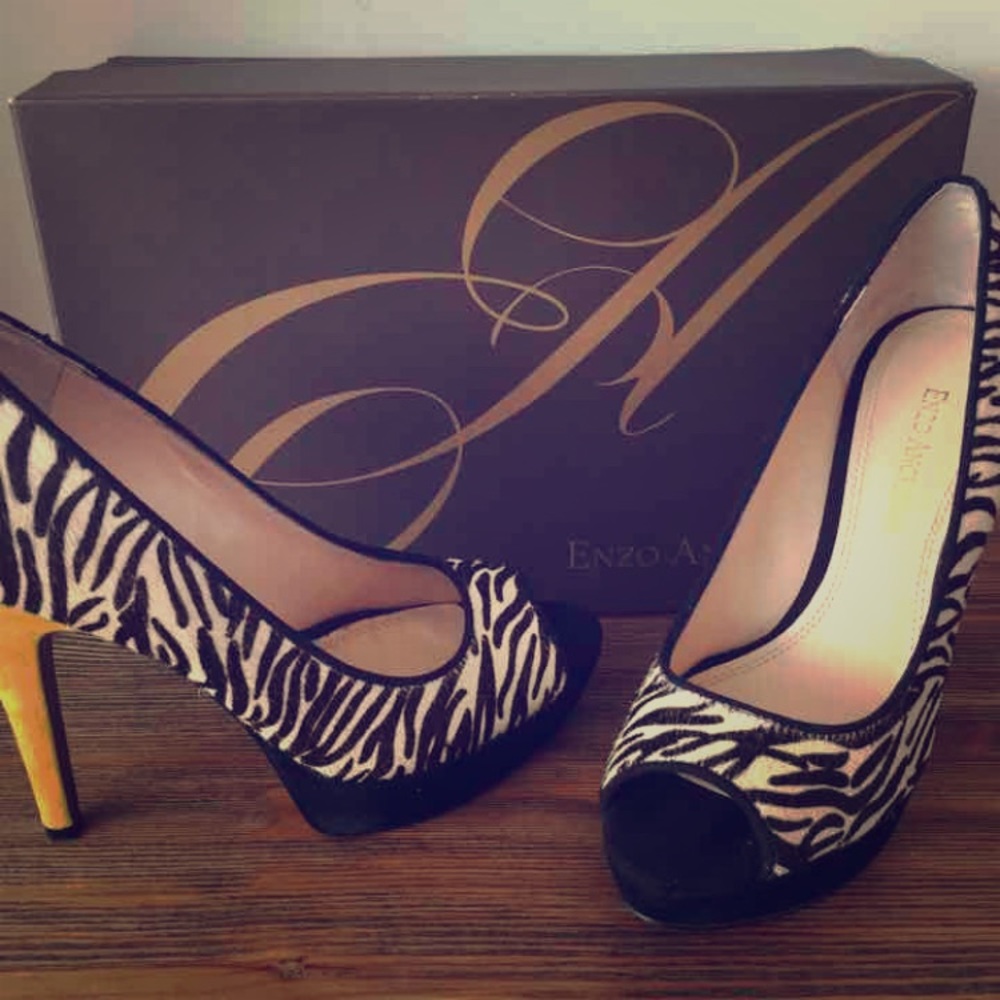 Enzo Angiolini Pumps