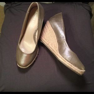 Gold wedge espadrilles size 7.5