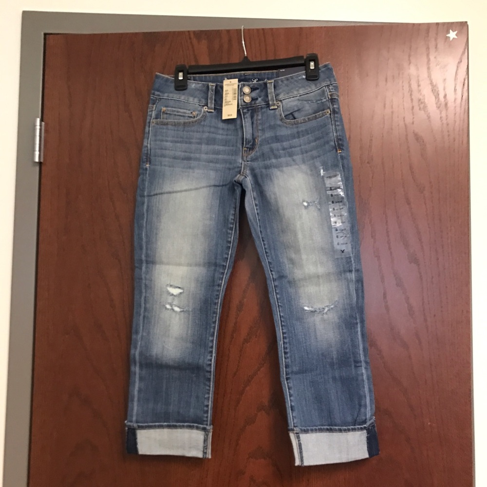 American Eagle Artist distressed crop jeans