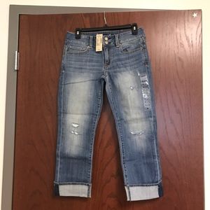 American Eagle Artist distressed crop jeans