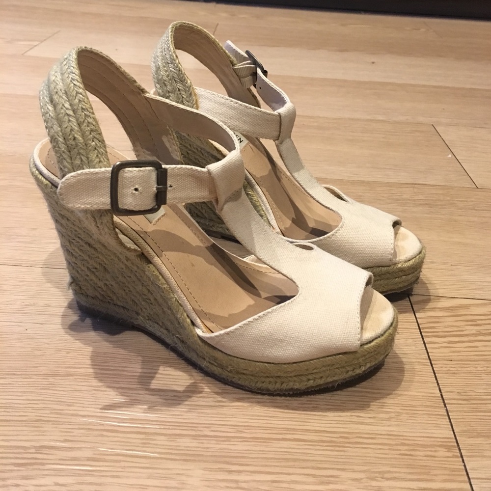 Steve Madden espadrille- like new!