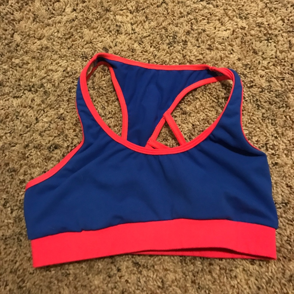 Sports bra