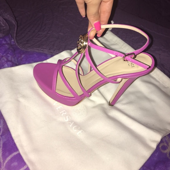 Brand new Versace heels - Picture 4 of 4