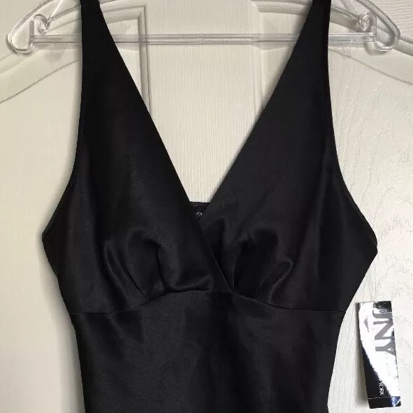 NWT Jones New York Intimates Black Camisole Blouse - Picture 2 of 4