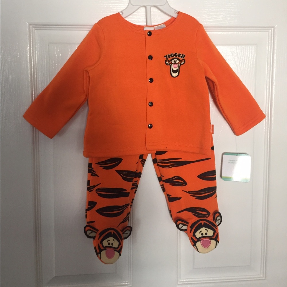 NEW with tags- Disney Baby Tigger footed Outfit