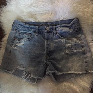 American eagle distressed shorts
