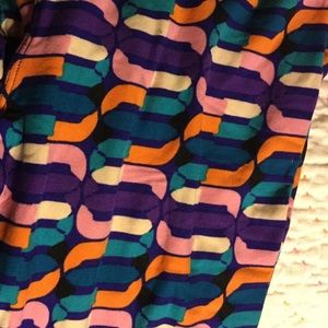 Lularoe OS Leggings NWOT