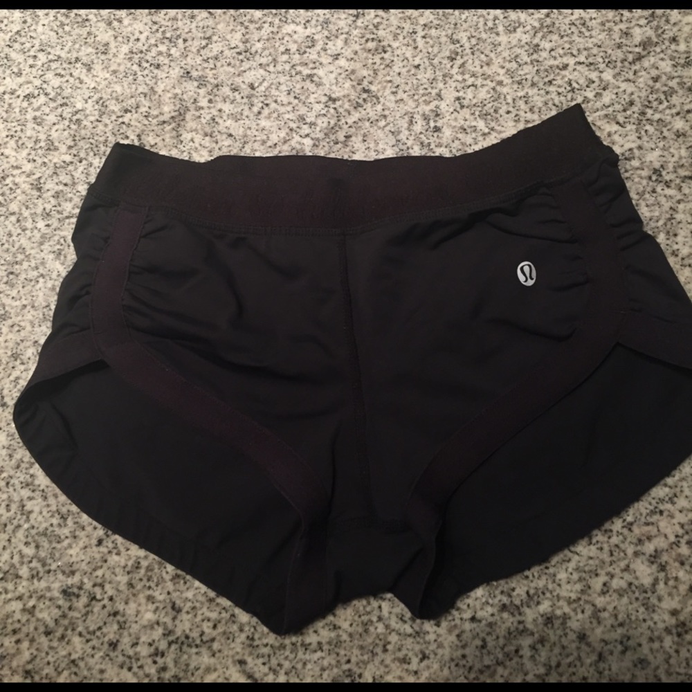 Lululemon spandex shorts size 4
