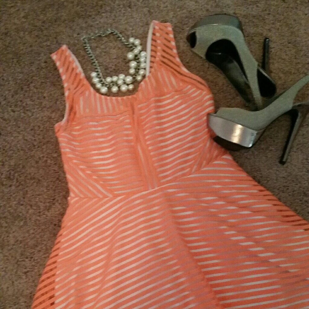 Bebe summer dress