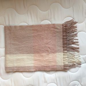 Chloe Pink Cashmere Scarf