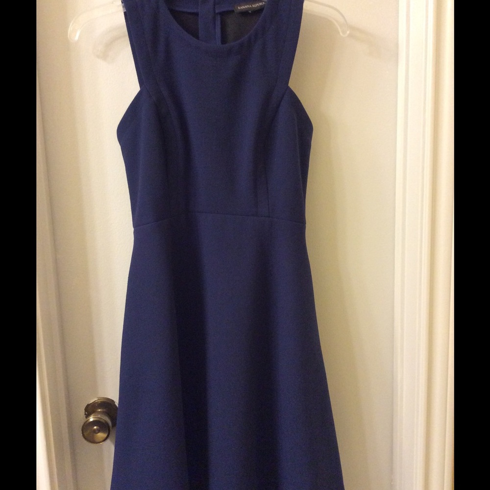 Cute flows navel blue dress