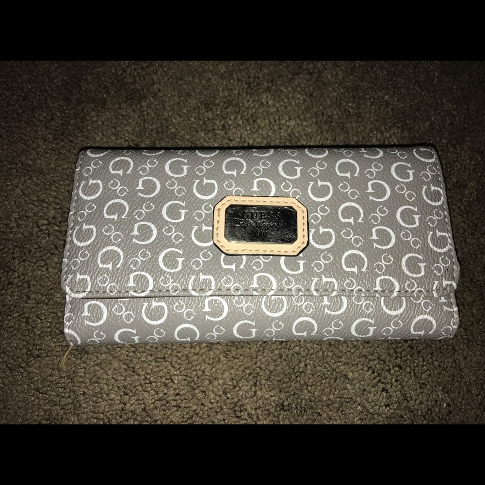 Guess wallet