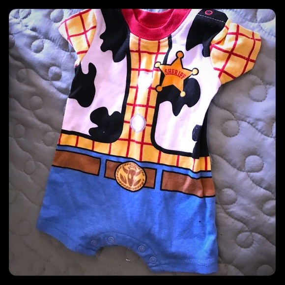 woody romper