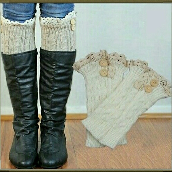 Pretty Off-White Boot Cuffs - Picture 1 of 2