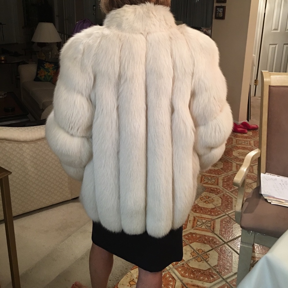 White fox fur coat - Picture 3 of 3