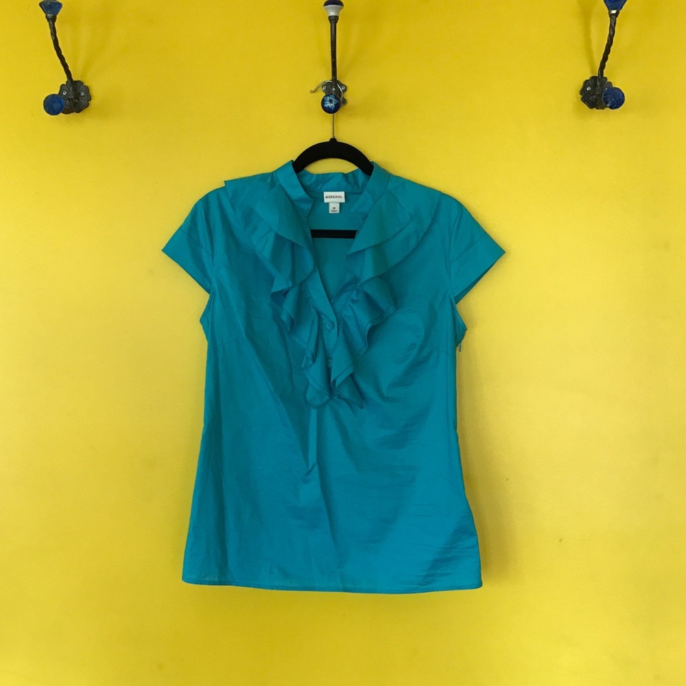 Merona Ruffle Front V neck Top