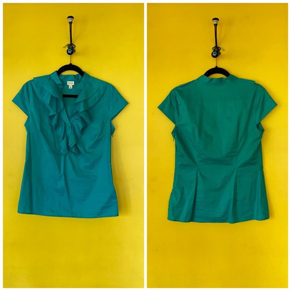 Merona Ruffle Front V neck Top - Picture 2 of 4