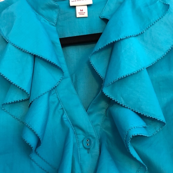 Merona Ruffle Front V neck Top - Picture 3 of 4