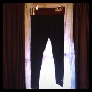 Victoria's Secret Pink Leggings 💕💕