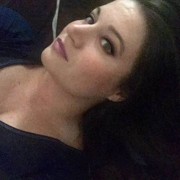 Meet your Posher, Brandy - Picture 1 of 1