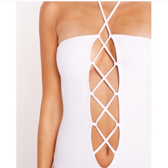 NWT Missguided Lace Up One Piece Swimsuit - Picture 2 of 2