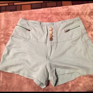 High waist stretch shorts.