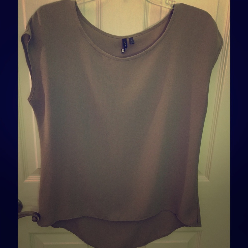 Short sleeve top
