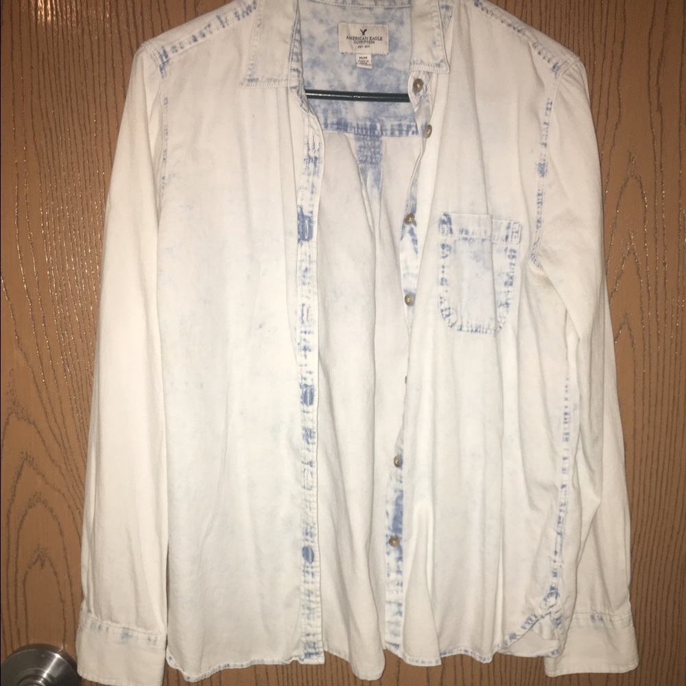Long sleeve button up in good condition