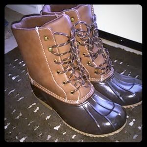 Brown and Tan super cool Boots