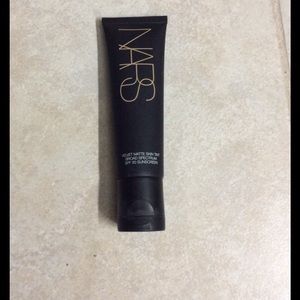 NARS matte skin tint