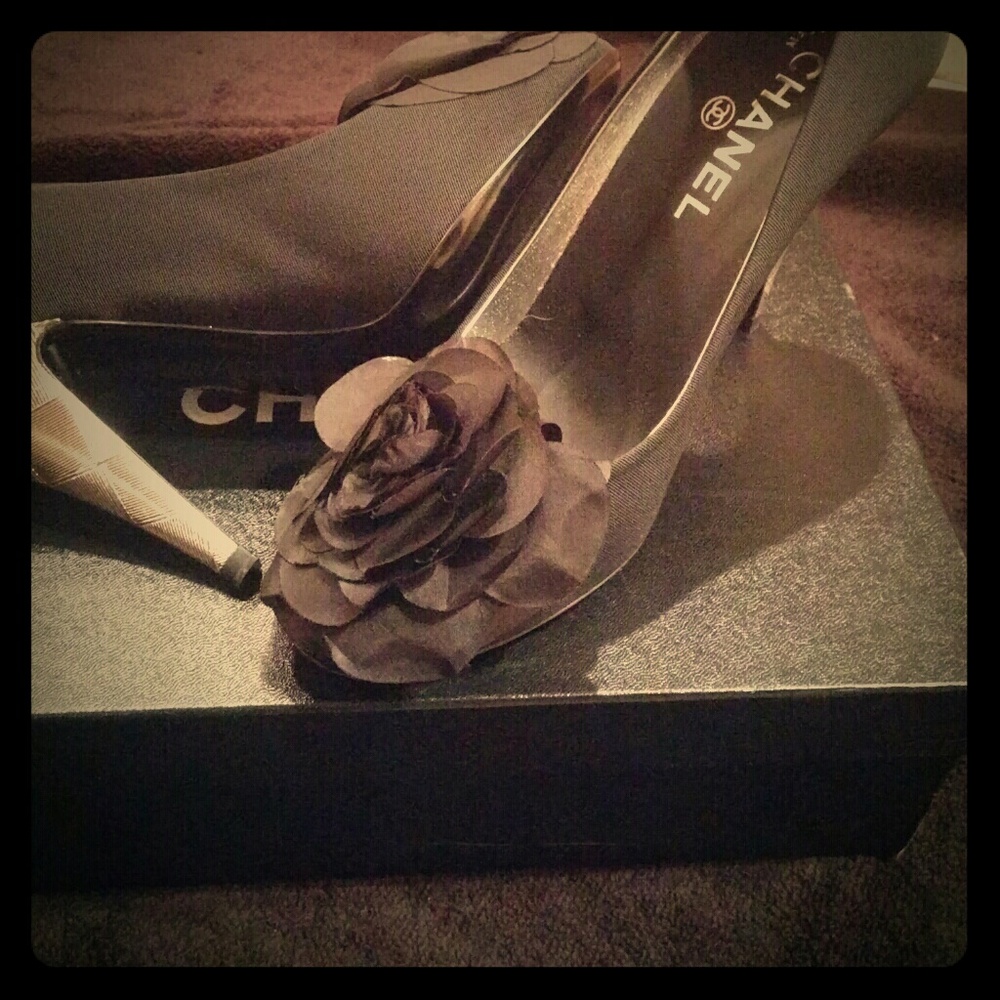 Chanel pumps