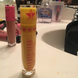 Jeffree star queen bee