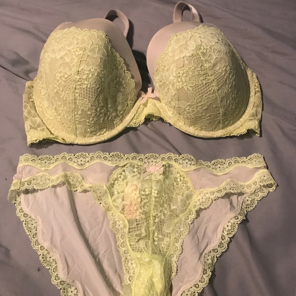 Bra and panty set