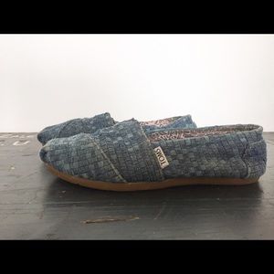 Denim woven slip one from Toms