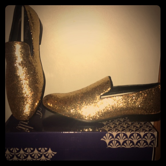 Gold Loafers ! ⭐️✨